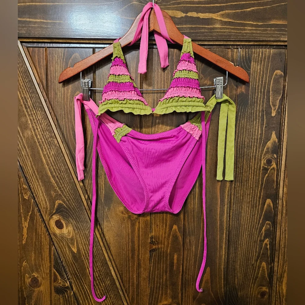 BECCA triangle bikini L pink green EUC Rebecca V string coquette girl ruffles